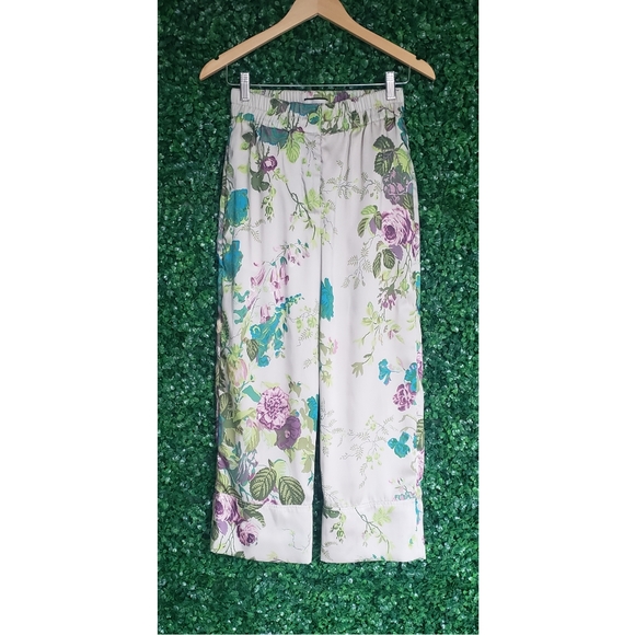 17. J.Crew Pull-on crop pant in Ratti leafy floral - Picture 2 of 5